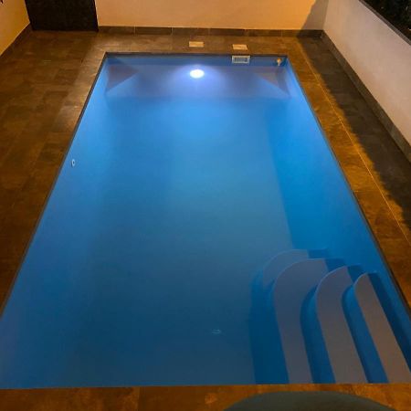 Villa Luxury - Private Pool - Wifi - Solarium لقنت المظهر الخارجي الصورة